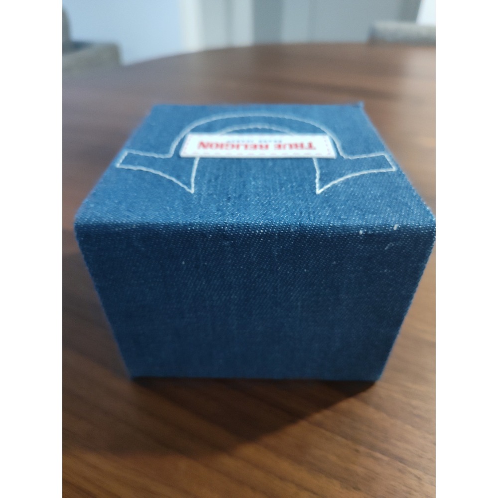 True Religion Mens Watch Silver Red Black Diver Style Stainless Steel New in Box - Picture 8 of 10